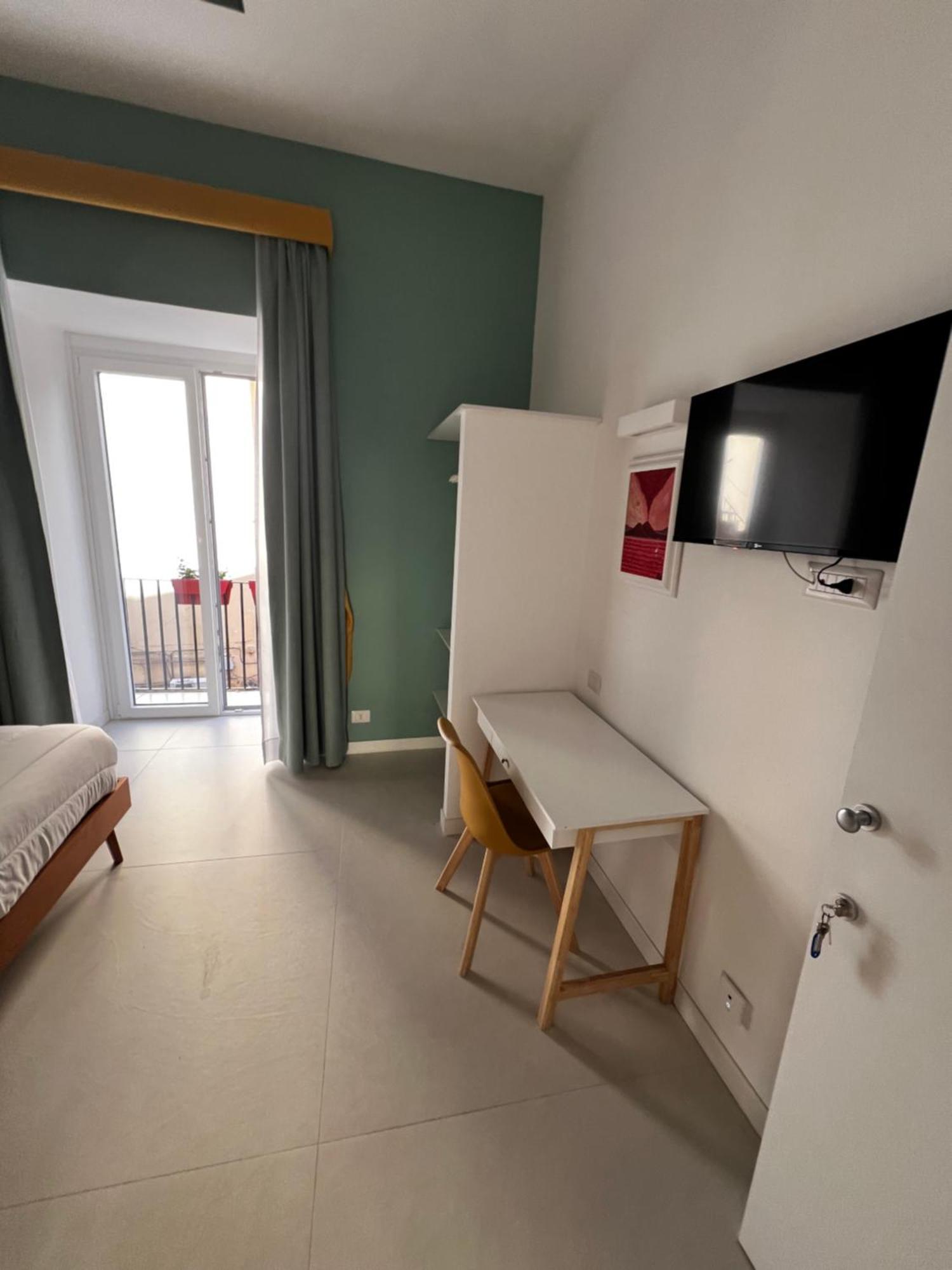 Bed & Breakfast Spaccanapoli 56 Eksteriør billede